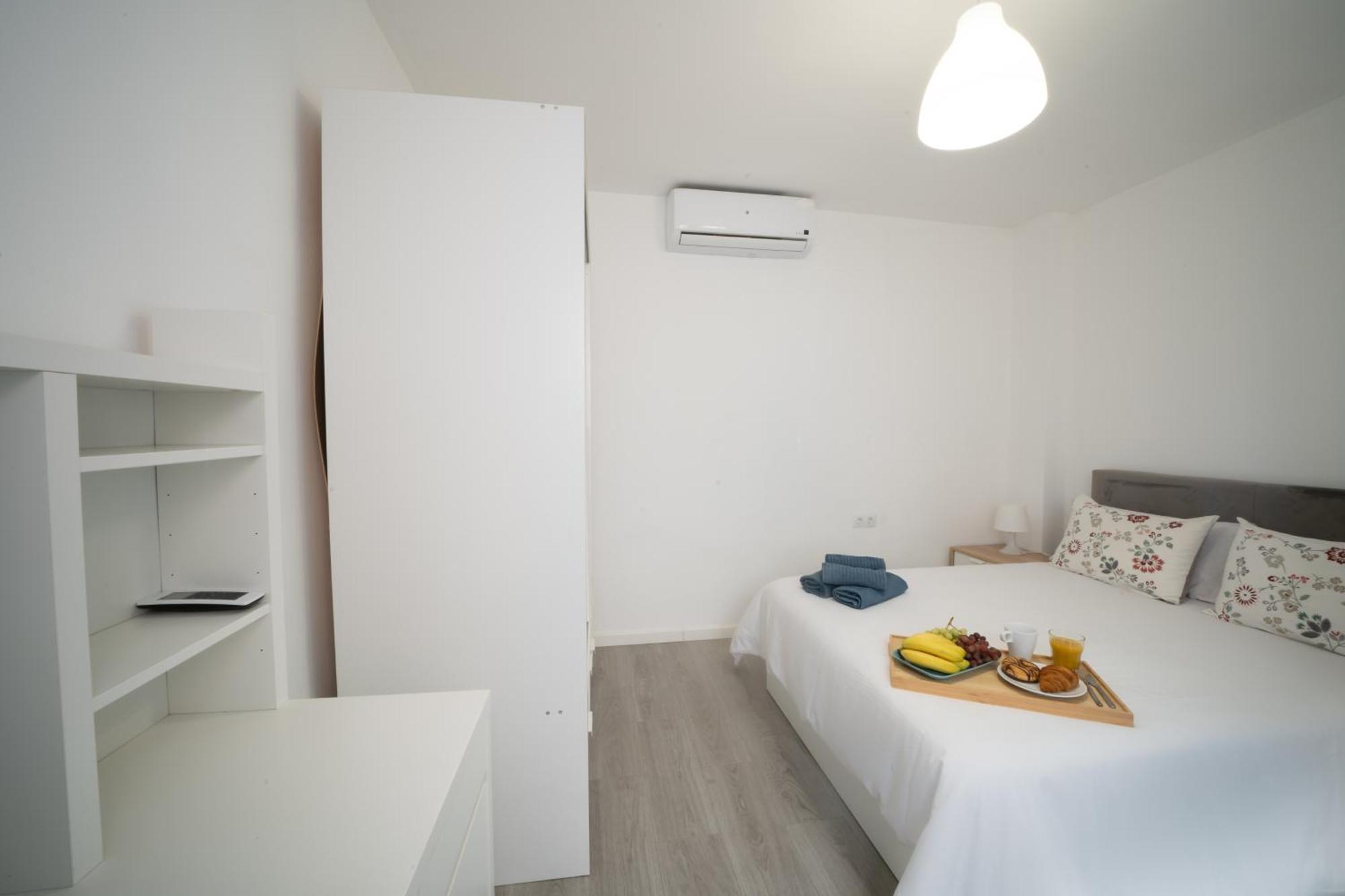 1 Room Playa Pedregalejo Malaga Exterior photo